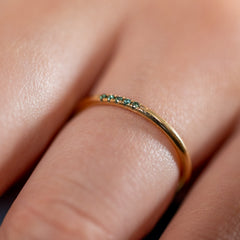 Leilu – grüner Diamant – 18k Goldring