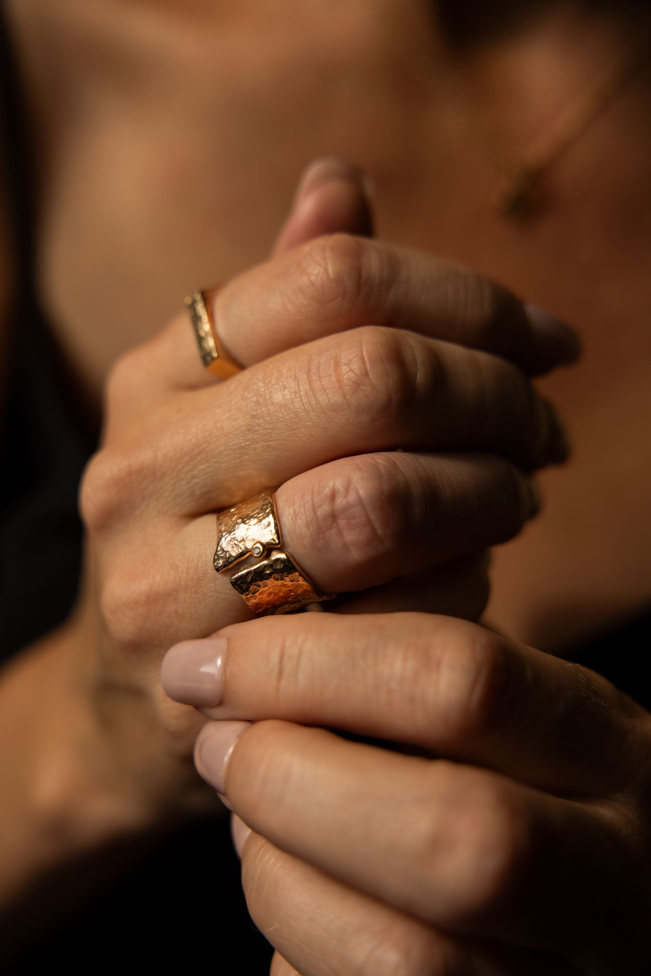 KARG – Ring mit grauem Diamant