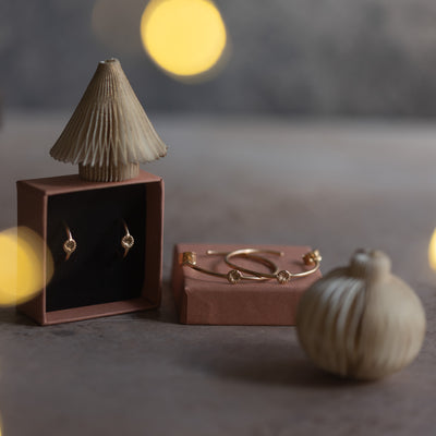 Weihnachtsset – Ohrstecker mit Korallenmotiv – Creolen (klein &amp; groß) – 18 Karat Gold