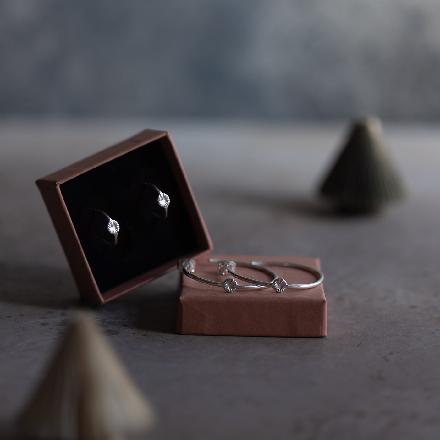 Weihnachtsset – Ohrstecker mit Korallenmotiv – Creolen (klein &amp; groß) – Silber