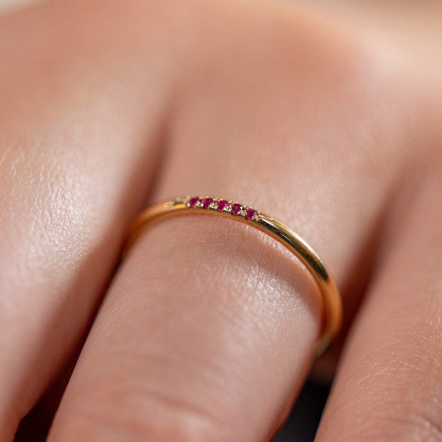 Leilu – roter Rubin – 18k Goldring