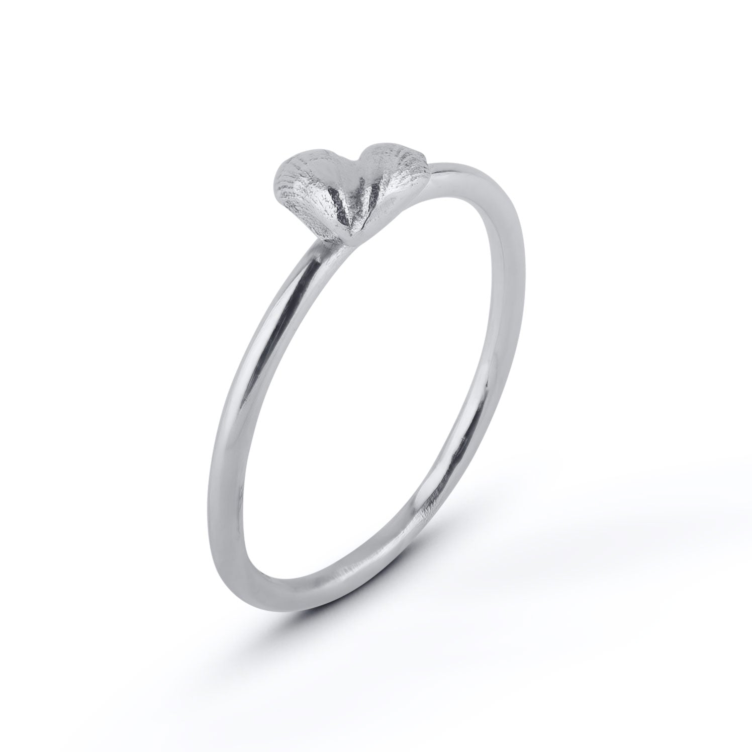 Heart of Gotland - silver ring med hjärtformad design