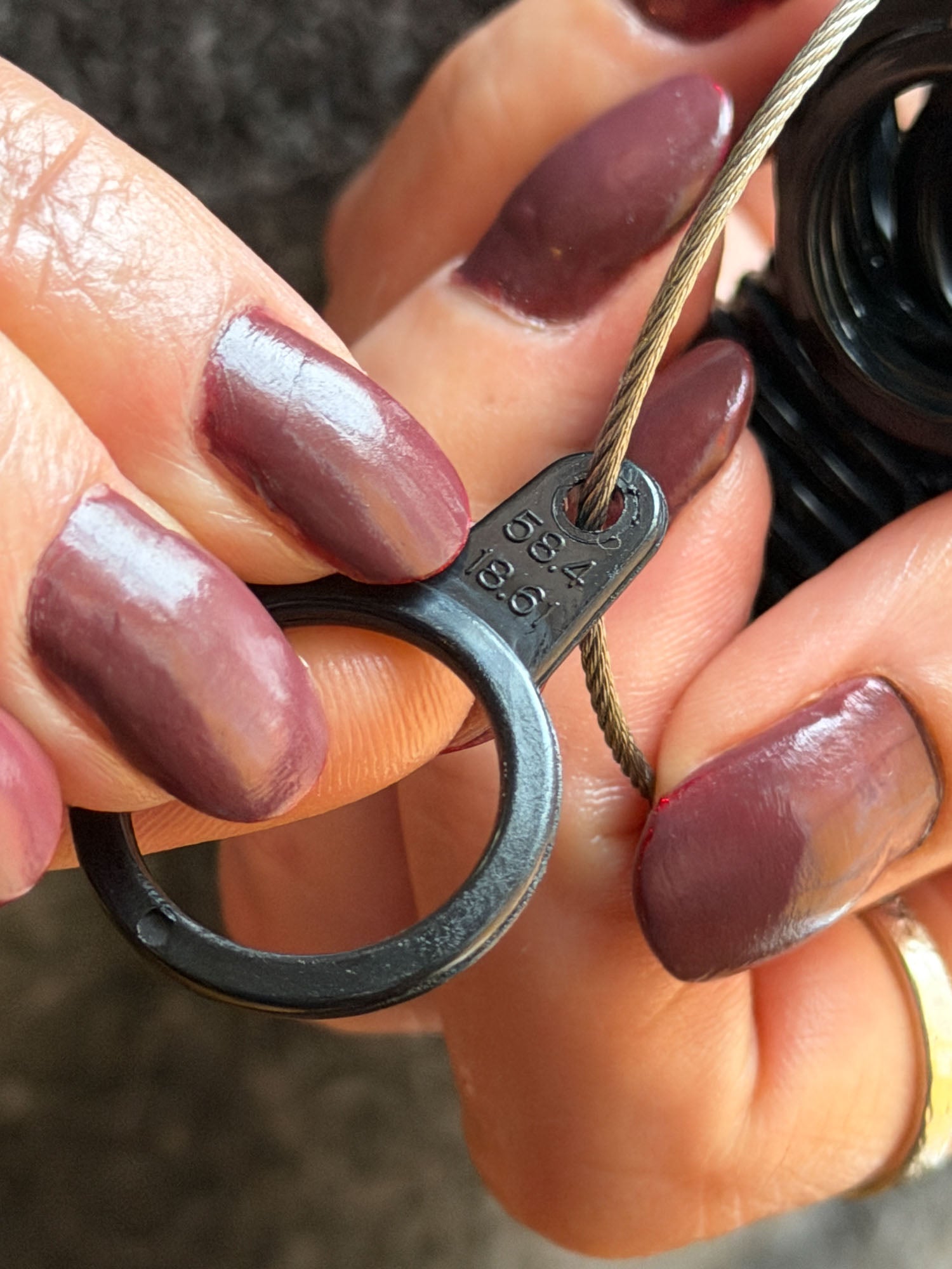 Ringgröße ermitteln – Finden Sie die richtige Ringgröße zu Hause